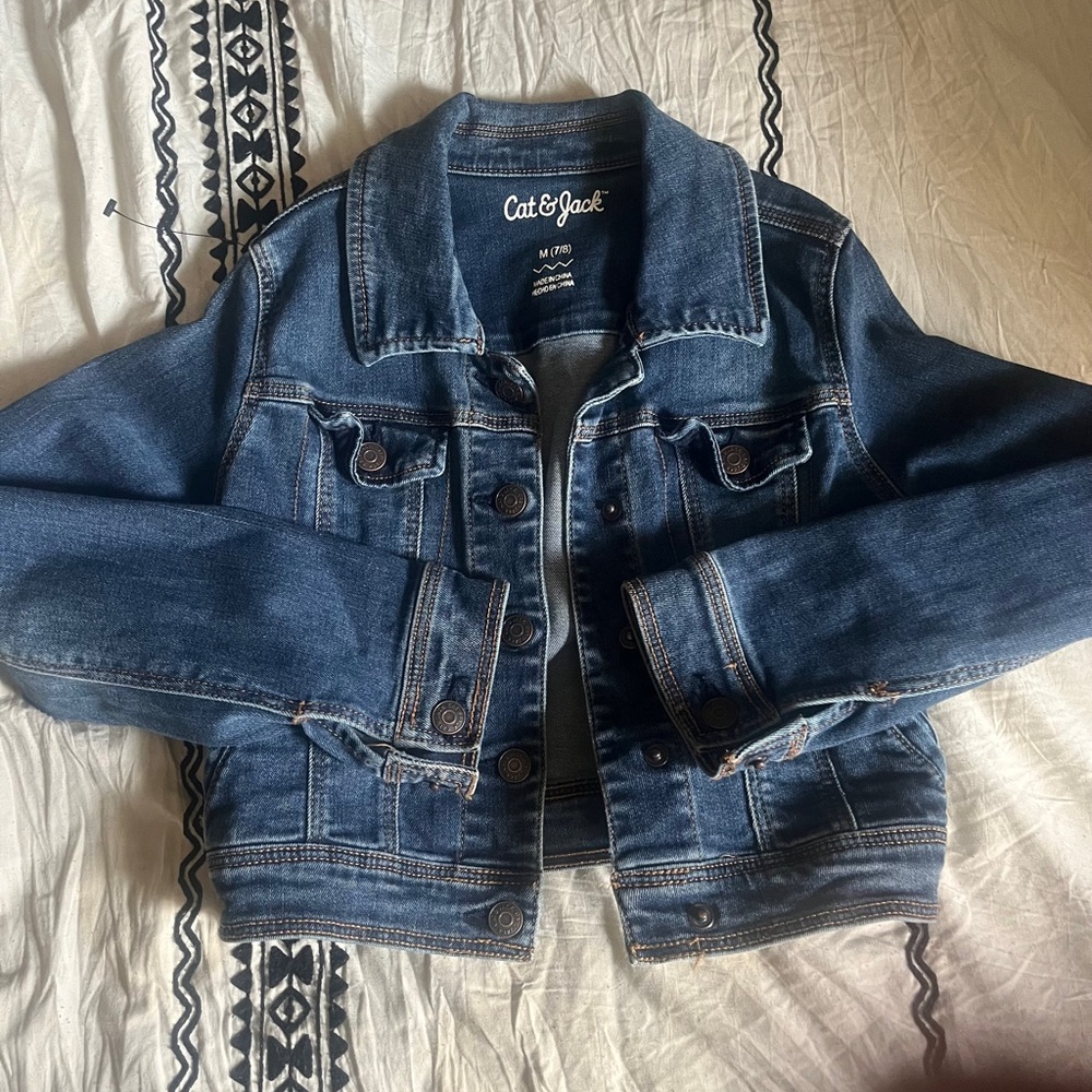 ‘NWT’ Cat & Jack Classic Blue Denim Jacket Girl’s Size 7/8